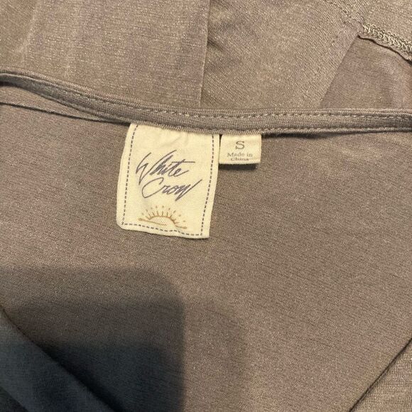 White Crow Gray Criss Cross Neck Long Sleeve Top - Picture 2 of 5